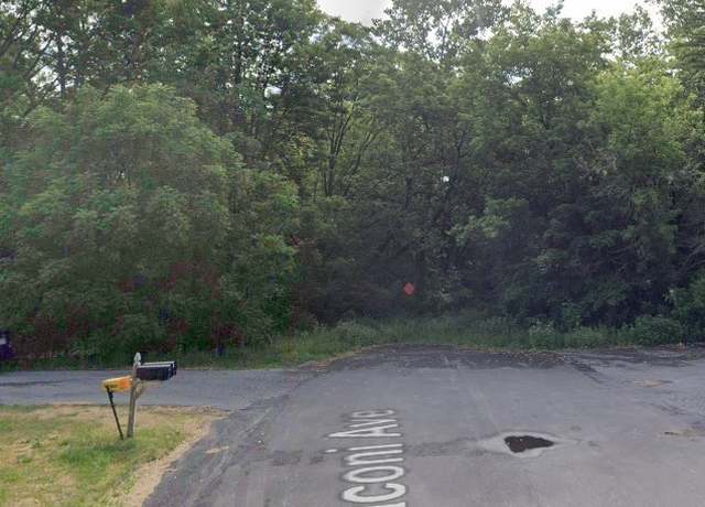 Property at 1 Maconi Ave, Dewitt, NY 13057