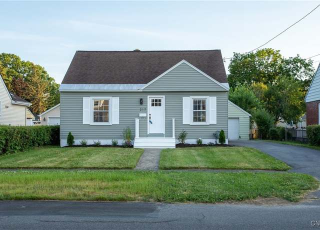 Property at 217 Beechwood Ave, Salina, NY 13088, 3 beds, 1 bath