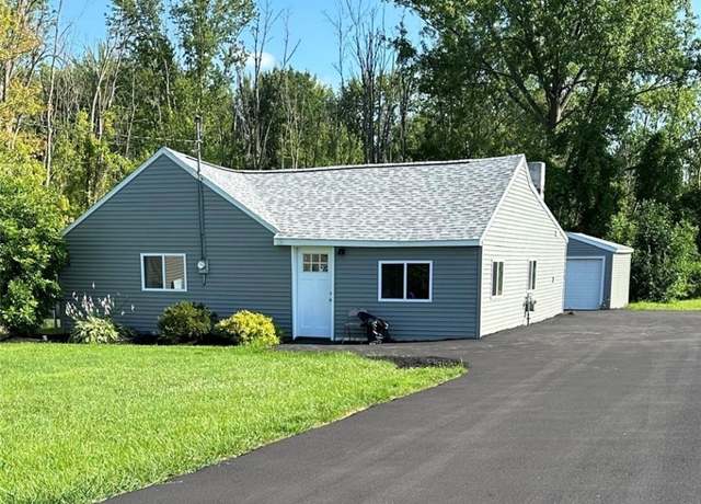 Property at 7200 Lakeshore Rd, Cicero, NY 13039, 3 beds, 2 baths