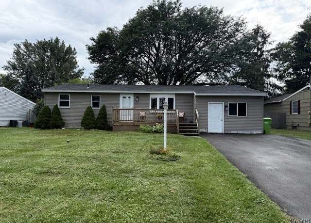 Property at 310 Midwood Dr, Salina, NY 13088, 3 beds, 2 baths