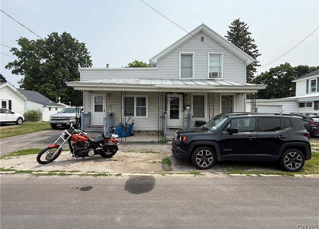 Property at 720 Ford Ave, Ogdensburg, NY 13669, 3 beds, 2 baths