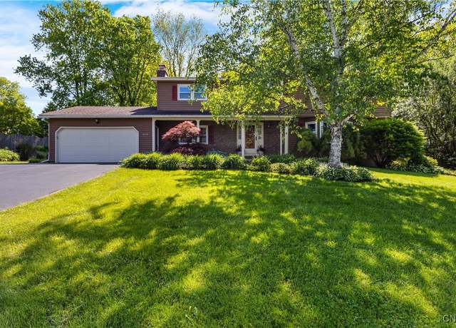 Property at 8178 Old Sunridge Dr, Manlius, NY 13104, 4 beds, 2.5 baths