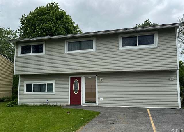 Property at 1212 Kinne St, Dewitt, NY 13057, 3 beds, 1.5 baths