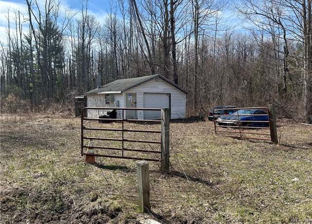 Property at 1928 Church Rd, Lysander, NY 13027