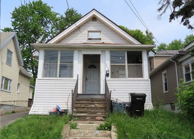Property at 1613 Burnet Ave, Syracuse, NY 13206, 3 beds, 1 bath