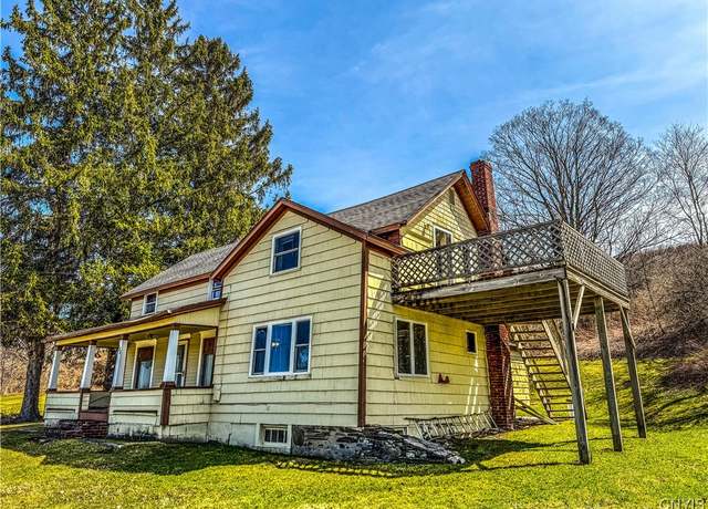 Property at 680 State Route 13, Deruyter, NY 13052, 3 beds, 2.5 baths