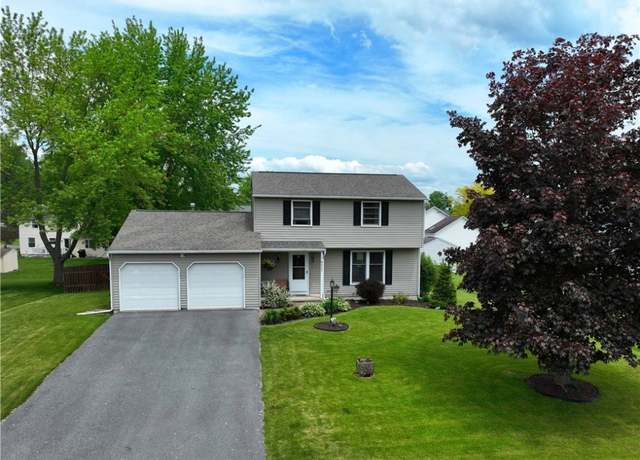 Property at 8527 Grandview Dr, Cicero, NY 13039, 3 beds, 1.5 baths