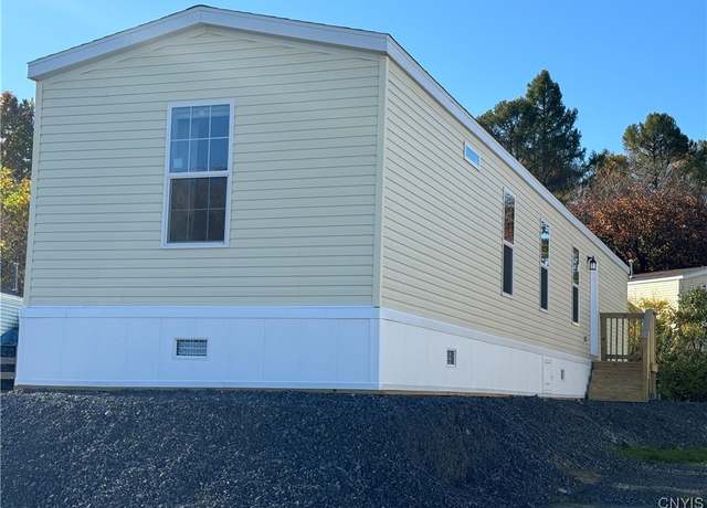 Property at 21601 Floral Unit b, Watertown-town, NY 13601, 3 beds, 2 baths