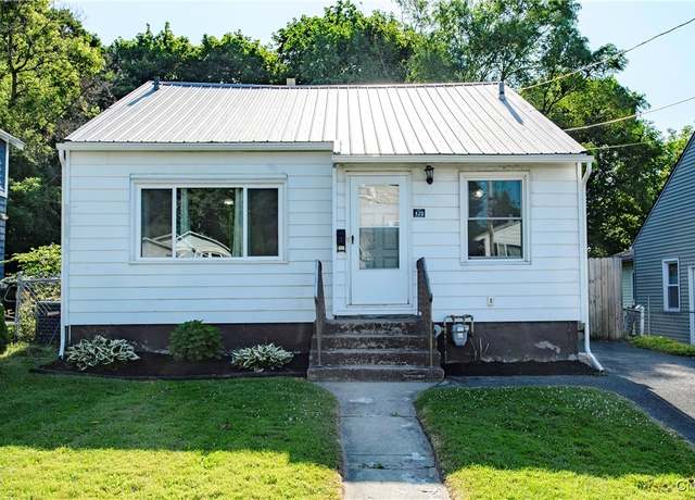 Property at 429 Ridgewood Dr, Syracuse, NY 13206, 2 beds, 1 bath