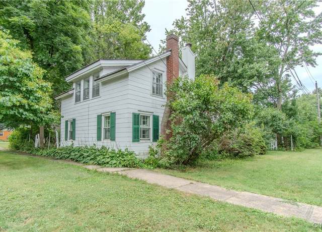 Property at 130 W Joseph St, Cape Vincent, NY 13618, 4 beds, 1.5 baths