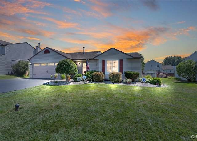 Property at 8150 Toscano Dr, Clay, NY 13041, 3 beds, 1.5 baths