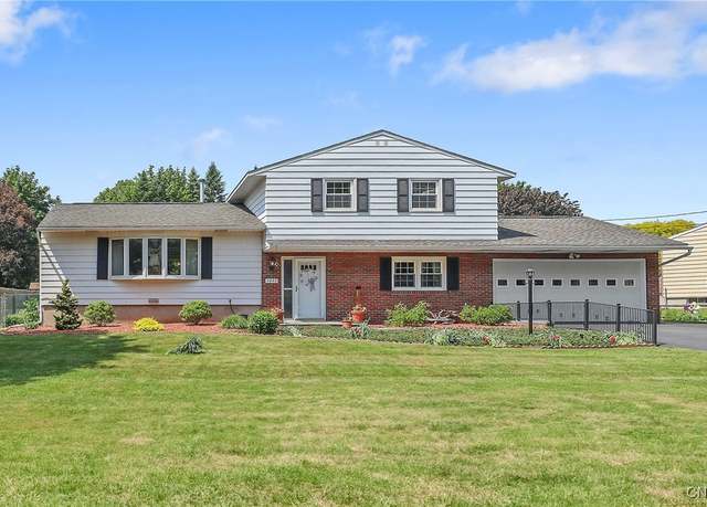 Property at 7462 Thunderbird Rd, Clay, NY 13088, 4 beds, 2.5 baths