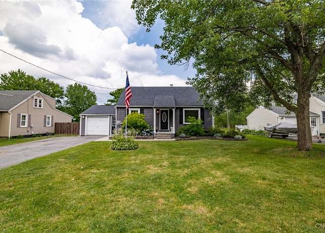 Property at 9426 Brewerton Rd, Cicero, NY 13029, 4 beds, 1.5 baths
