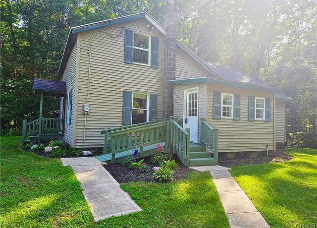 Property at 147 North St, Constantia, NY 13042, 3 beds, 1 bath