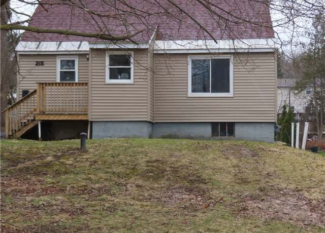 Property at 215 Mackay Ave, Camillus, NY 13219, 3 beds, 1 bath