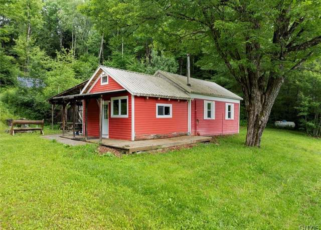 Property at 9255 Brown Rd, Brookfield, NY 13485, 2 beds, 1 bath