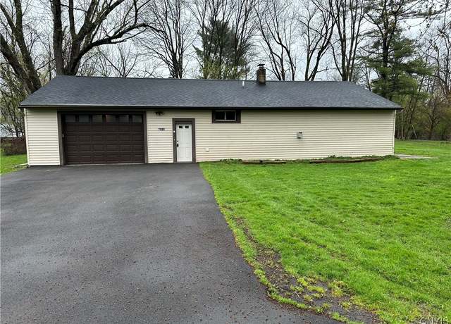 Property at 7685 Oswego Rd, Clay, NY 13090, 2 beds, 1 bath