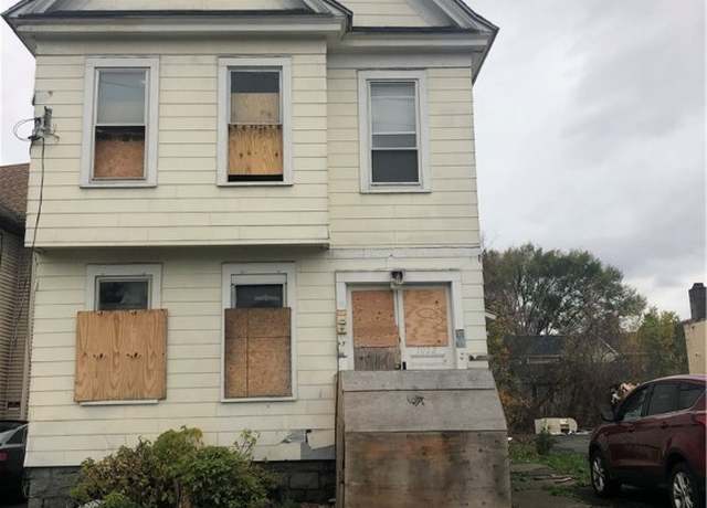 Property at 1022 S Geddes St, Syracuse, NY 13204, 6 beds, 2.5 baths