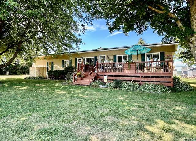 Property at 33797 Carlton Dr, Cape Vincent, NY 13618, 3 beds, 1 bath