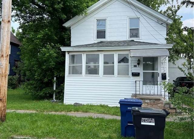 Property at 322 N Beech St, Syracuse, NY 13203, 3 beds, 1.5 baths