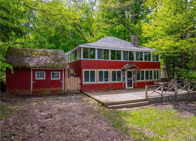 Property at 7 Irish Aly, Forestport, NY 13338, 4 beds, 1 bath