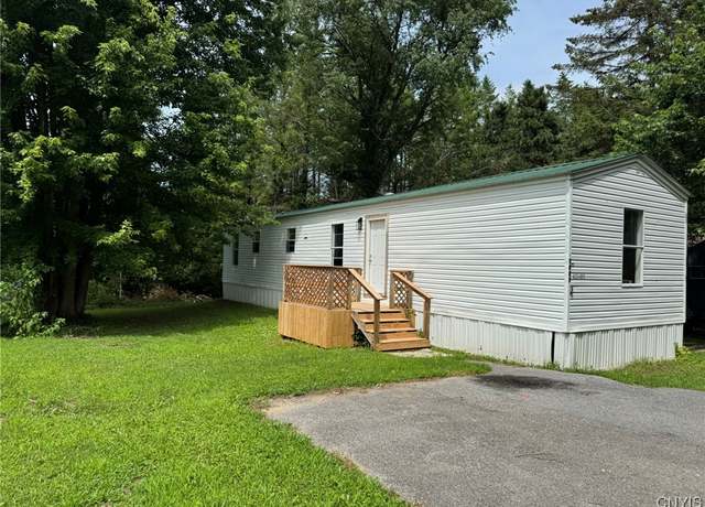 Property at 17955 1st St, Adams, NY 13606, 3 beds, 1 bath