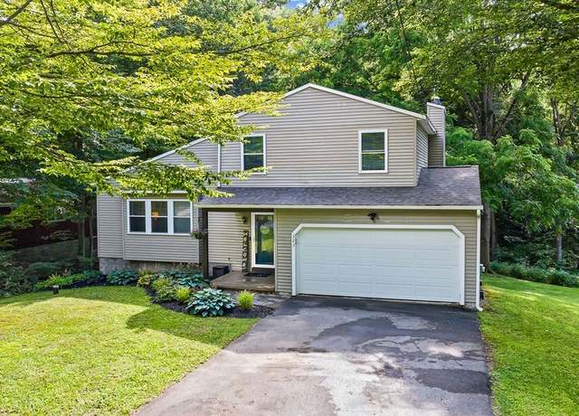 Property at 323 County Route 10, Schroeppel, NY 13132, 3 beds, 2.5 baths