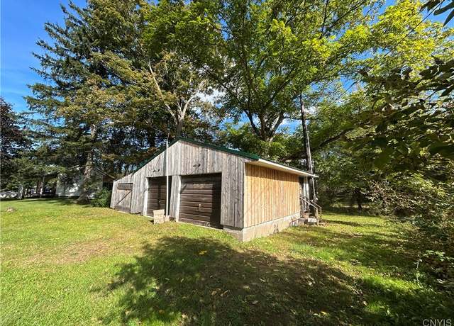 Property at 15196 State Route 104, Sterling, NY 13111
