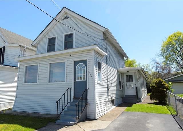 Property at 205 Apple St, Syracuse, NY 13204, 4 beds, 2 baths
