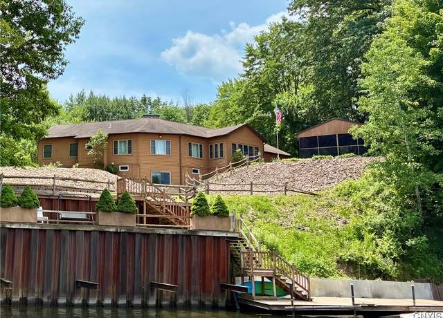 Property at 75 Aldrich Ln, Schroeppel, NY 13132, 5 beds, 3 baths