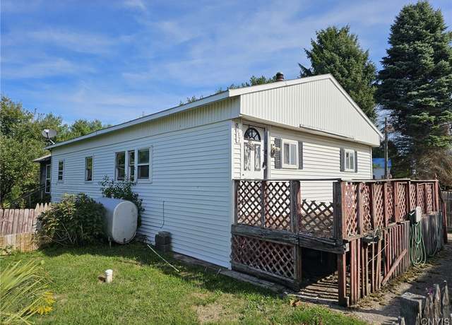 Property at 8137 Grant Avenue Rd, Sennett, NY 13166, 3 beds, 1.5 baths