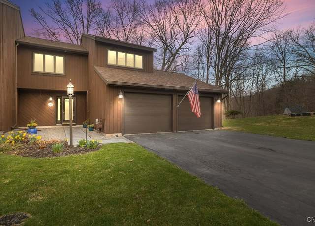 Property at 36 Jarvis Dr, Manlius, NY 13104, 3 beds, 2.5 baths
