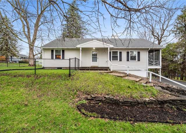 Property at 300 Mcclennan Dr, Manlius, NY 13066, 3 beds, 2 baths