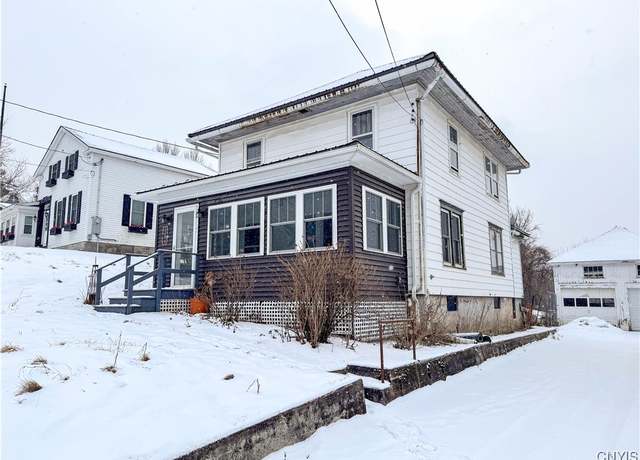 Property at 32423 County Route 54, Clayton, NY 13632, 3 beds, 1.5 baths