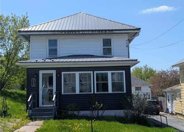 Property at 32423 County Route 54, Clayton, NY 13632, 3 beds, 1.5 baths