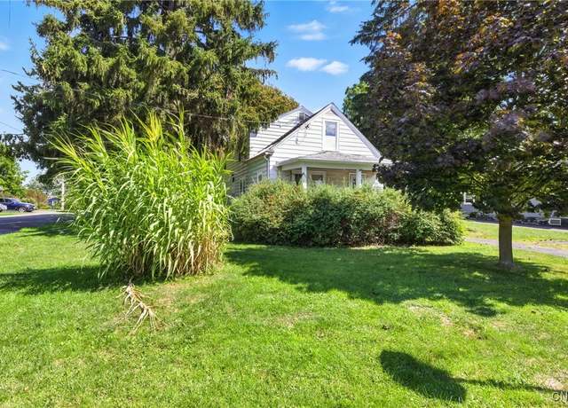 Property at 140 Gillespie Ave, Camillus, NY 13219, 5 beds, 1.5 baths