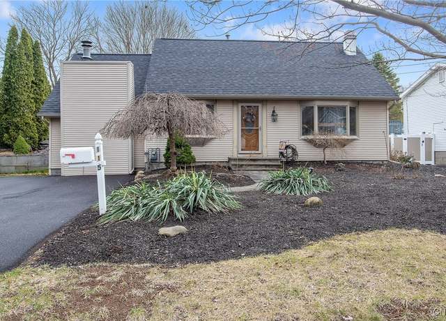 Property at 115 Gordon Pkwy, Camillus, NY 13219, 3 beds, 2 baths