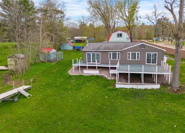 Property at 1019 State Route 49, Constantia, NY 13028, 3 beds, 1 bath