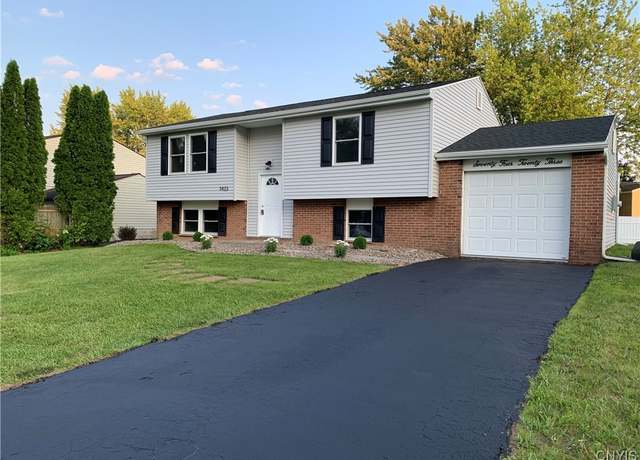 Property at 7423 Farmstead Rd, Clay, NY 13088, 4 beds, 1.5 baths