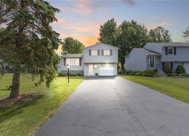 Property at 418 Tilden Dr, Dewitt, NY 13057, 3 beds, 1.5 baths
