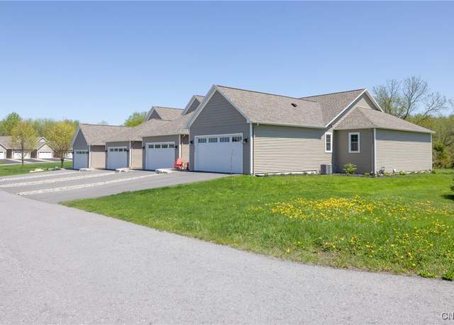 Property at 4490 Lauder Ln, Skaneateles, NY 13152, 2 beds, 2.5 baths