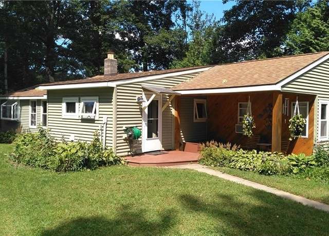 Property at 185 Chipman Ln, Sandy Creek, NY 13145, 2 beds, 2.5 baths