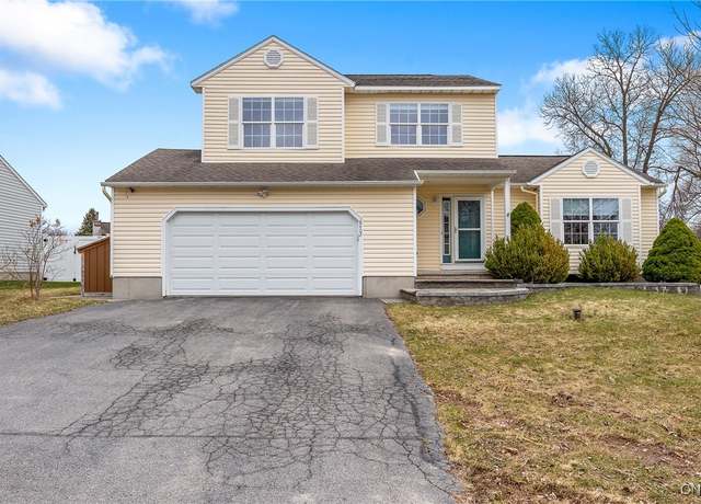 Property at 8402 Sutcliffe Dr, Clay, NY 13090, 3 beds, 2.5 baths