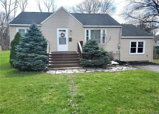 Property at 702 Earl Ave, Salina, NY 13211, 2 beds, 1 bath