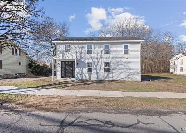 Property at 53 Owasco St, Auburn, NY 13021, 3 beds, 1.5 baths