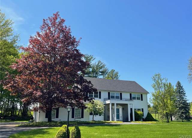 Property at 624 Deerfield Dr, Oneida-inside, NY 13421, 4 beds, 3 baths