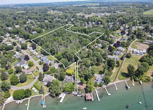 Property at 62 E Lake St, Skaneateles, NY 13152