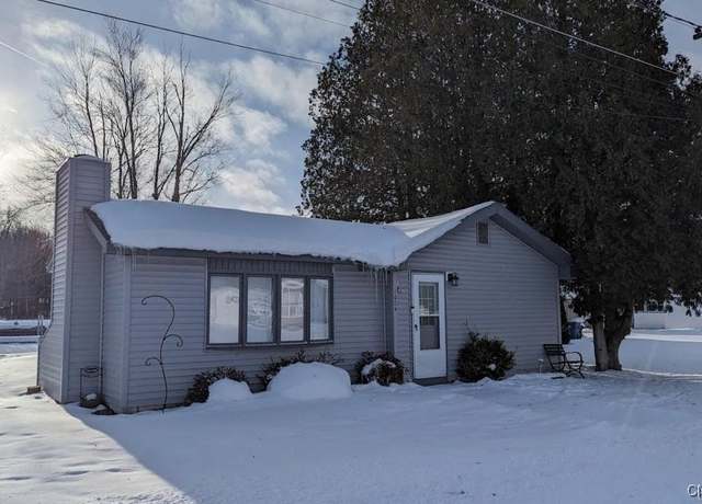 Property at 1004 Woodland Dr, Vienna, NY 13308, 2 beds, 1 bath