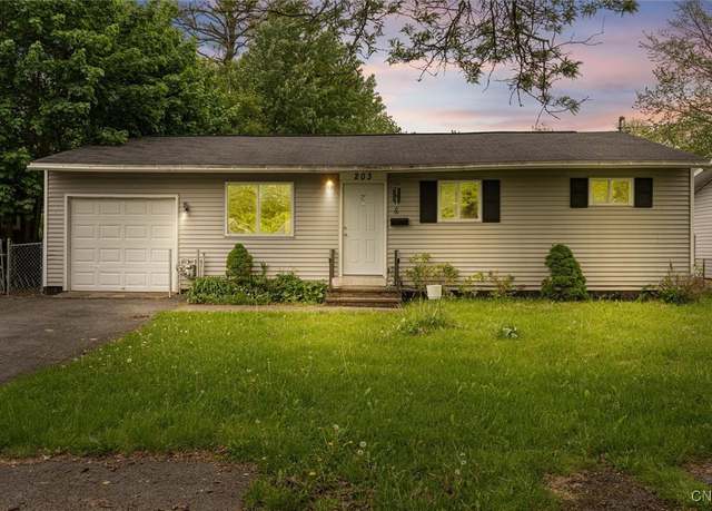 Property at 203 William St, Manlius, NY 13116, 3 beds, 1 bath