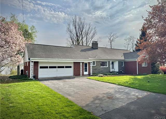 Property at 103 Hiawatha, Salina, NY 13088, 3 beds, 2.5 baths